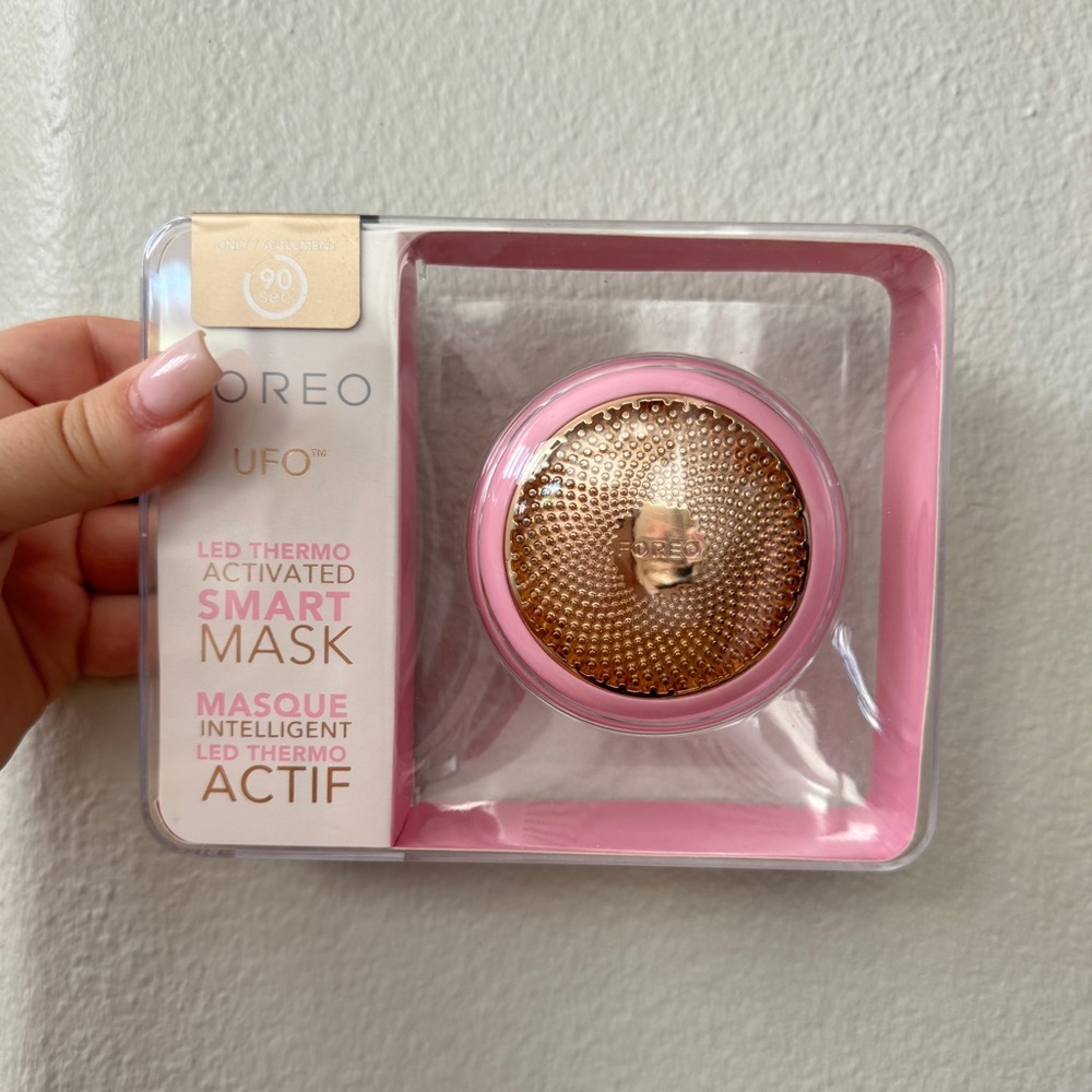 NEW FOREO UFO Face Mask Treatment,Full LED Spectrum & Red Light Therapy For Face - Picture 7 of 8